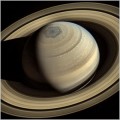 Espectacular imagen del hemisferio norte de Saturno