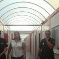 La Policía desaloja a padres y profesores de un colegio en Valencia por protestar contra Educación