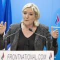 Le Pen pide elecciones en Francia: "Mirad a los españoles, ¿deseáis eso para Francia?"