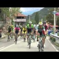 Los ciclistas Brambilla y Rovny, expulsados de la Vuelta por liarse a puñetazos