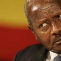 Texas hace boicot al presidente de Uganda y lo deja durmiendo en la calle por ‘antigay’