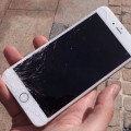 El Primer Comprador del iPhone 6 del Mundo lo Enseña… y se le Cae al Suelo