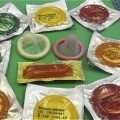Hombres de Uganda se quejan porque los condones les quedan pequeños