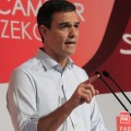Pedro Sánchez promete a los empresarios que no pactará con Podemos