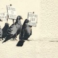 Borran mural de Banksy en Reino Unido por considerarlo "racista"
