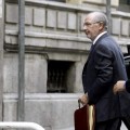 Rato presenta un aval bancario para afrontar su fianza y evitar el embargo