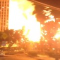 Los Ángeles arde: dos de las princincipales autopistas cerradas mientras 200 bomberos combaten el enorme fuego