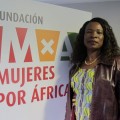 Un robot, diseñado por una congoleña, revoluciona las calles africanas