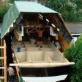 Padre e hijo construyen de cero un yate de lujo en su patio (ing)