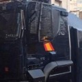 La Policía recibe el nuevo camión con cañón de agua para las manifestaciones más violentas