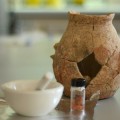 Encontrado aceite de oliva en recipientes de arcilla con 8000 años [EN]