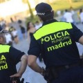 Las oposiciones en la Policía de Madrid huelen mal: todo el mundo supera los test