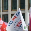 Bruselas admite que el TTIP permitirá a EEUU vender más de 1.000 cosméticos prohibidos en la UE