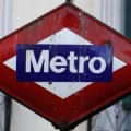 El calvario de recuperar el dinero cuando falla la expendedora del metro de Madrid