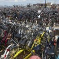 Amsterdam se queda sin espacio para estacionar más bicicletas