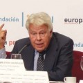 Felipe González avisa del "error" de excluir a los imputados de las listas