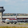 Un motín en un vuelo Madrid-Dakar evita que deportasen a un inmigrante