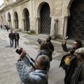 Un arquitecto amenaza con ir a los tribunales si se cambia la puerta de celosía de la mezquita de Córdoba