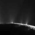 ¿Y si la vida en la Tierra vino de Encélado?