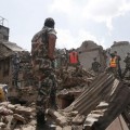 Terremoto en Nepal: Rescatan a un médico español y se queda para ayudar