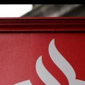 Banco Santander declara muerto a un empleado aún vivo y evita un juicio por Valores Santander