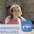 Dirigentes del PP acusan a Esperanza Aguirre de haberle hecho la campaña a Manuela Carmena