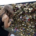 París ordena retirar de forma definitiva los "candados del amor" del Pont des Arts -