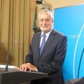 Griñán renuncia a su escaño como senador autonómico por Andalucía