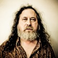 Este es Richard Stallman, dibujale mal