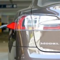 El éxito de ventas de Tesla provoca que se formen largas colas en Holanda para recargar gratis los vehículos