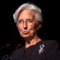 Lagarde ve "necesaria" una reestructuración de la deuda griega
