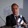El ministro de Economía de Finlandia dice que la mitad del Eurogrupo se opone al tercer rescate de Grecia