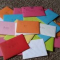 Madre con cáncer terminal escribe tarjetas de por vida para su hija pequeña [ENG]