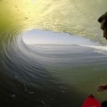 Surfista coge la ola más larga