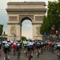 Alerta en el Tour de Francia: la policía abre fuego contra un coche que logró escapar