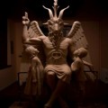 Un grupo satánico erige una estatua en Detroit