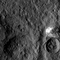 La nave Dawn de la NASA envía sus fotos más detalladas de Ceres. (ENG)