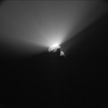 La sonda Rosetta capta otra gran explosión en el cometa 67P