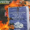 La Constitución ilegítima y fraudulenta de Pinochet cumple 35 años de vigencia en Chile