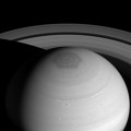 Encuentran explicación al misterioso hexágono polar de Saturno