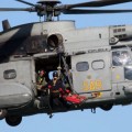 Un helicóptero del Ejército del Aire cae en el Atlántico con tres tripulantes a bordo
