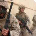 Operación contra Isis: rescatan a 70 rehenes y muere un soldado de EE.UU