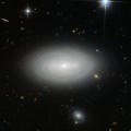 MCG+01-02-015: La más solitaria de las galaxias