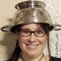 Pastafariana podrá usar colador como sombrero en su foto del carné de conducir