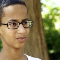 El "chico del reloj" Ahmed Mohamed pide 15 millones y disculpas a la ciudad de Irving