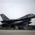 Aviones de combate turcos y griegos enzarzados en simulaciones de combate aéreos sobre el Egeo [Eng]
