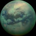 La nave Cassini penetra la bruma de Titán