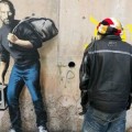 Steve Jobs como emigrante: el nuevo grafiti de Banksy en "La jungla" de Calais