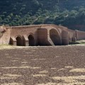 El Puente de Ariza, obra cumbre de Vandelvira, reaparece gracias a la sequía