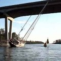 Cómo pasar un velero de 24 metros bajo de un puente de 19 metros de altura